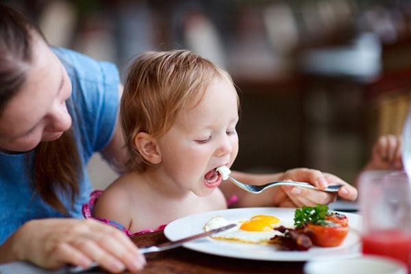 Trứng là một trong những thực phẩm dinh dưỡng cho bé vô cùng tuyệt với