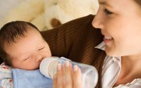 Sữa mẹ là tốt nhất cho sựu phát triển của trẻ sơ sinh và trẻ nhỏ