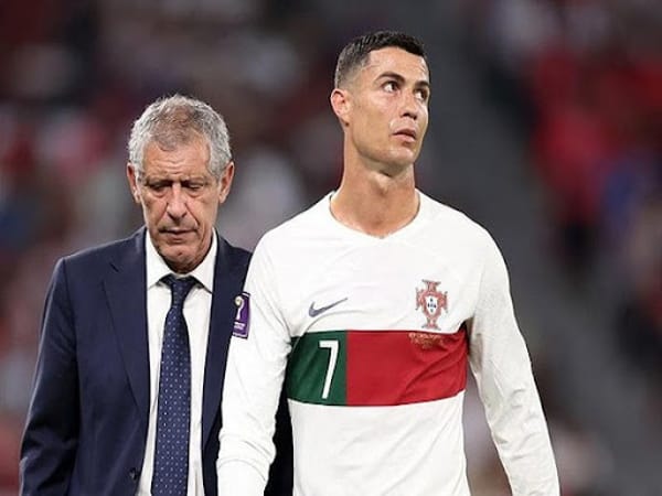 Thuyền trưởng Santos khẳng định rằng Ronaldo mãi là một đội trưởng lý tưởng của Bồ Đào Nha